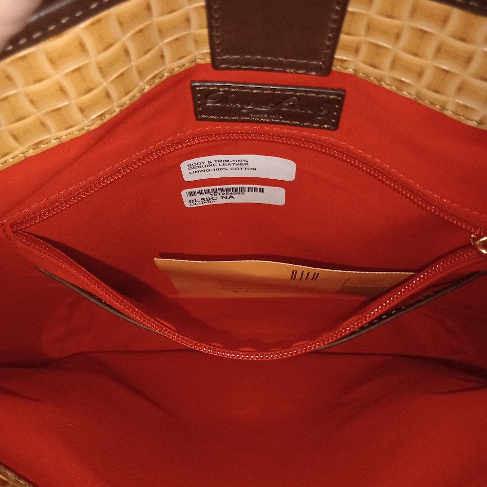 NWT Dooney & Bourke Liliana Weaved Leather bag W/ matching wristlet & Dust bag - Picture 13 of 16